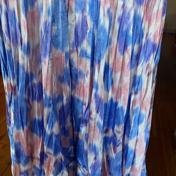 ASTR the Label "Maeve" Pleated Midi Dress Size S Blue/Pink Abstract - Picture 13 of 13